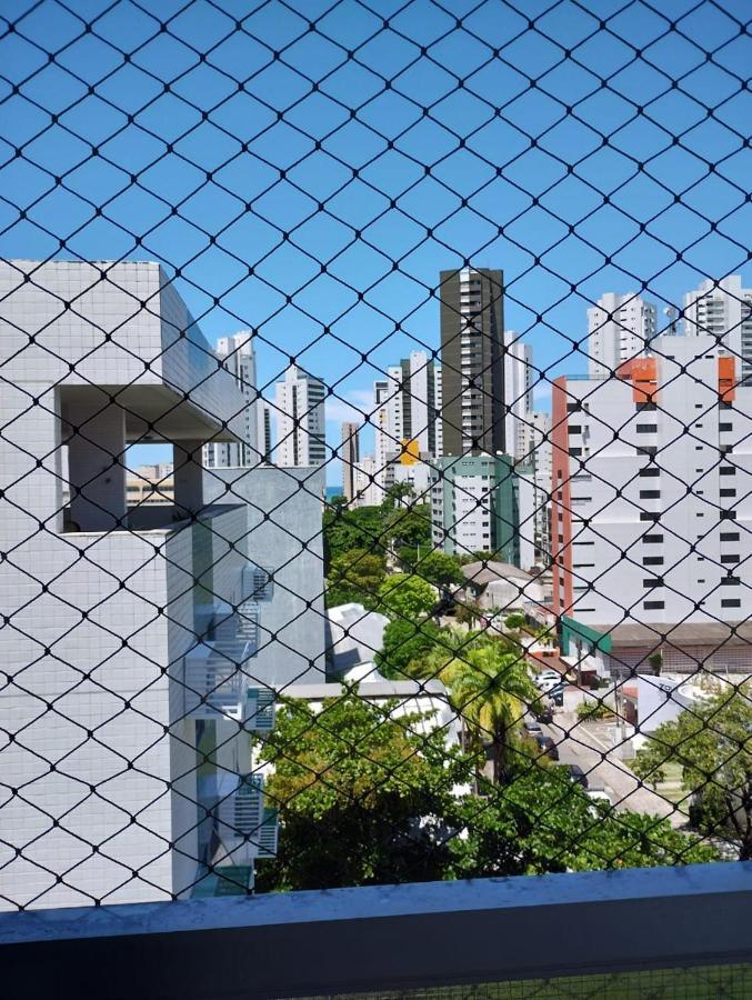 Apartamento Amplo A 700 Metros Da Praia Recife Exterior photo